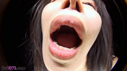 フェチ：レズ：乃木絢愛の口内新書～口臭吐き掛け編～