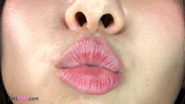 フェチ：レズ：か、か、かたよせ萩花ちゃんの口内観察だぁ～