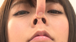 フェチ：レズ：鼻観察・くしゃみ鼻水 阿部乃みく